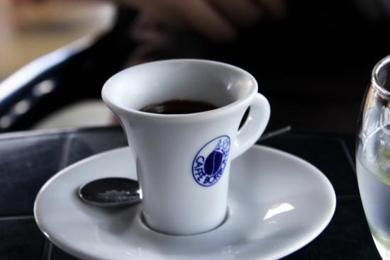 Terrazza Con Tavoli Per Pic Nic